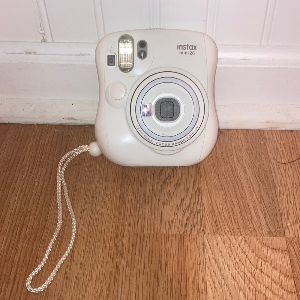COPY - Working polaroid camera